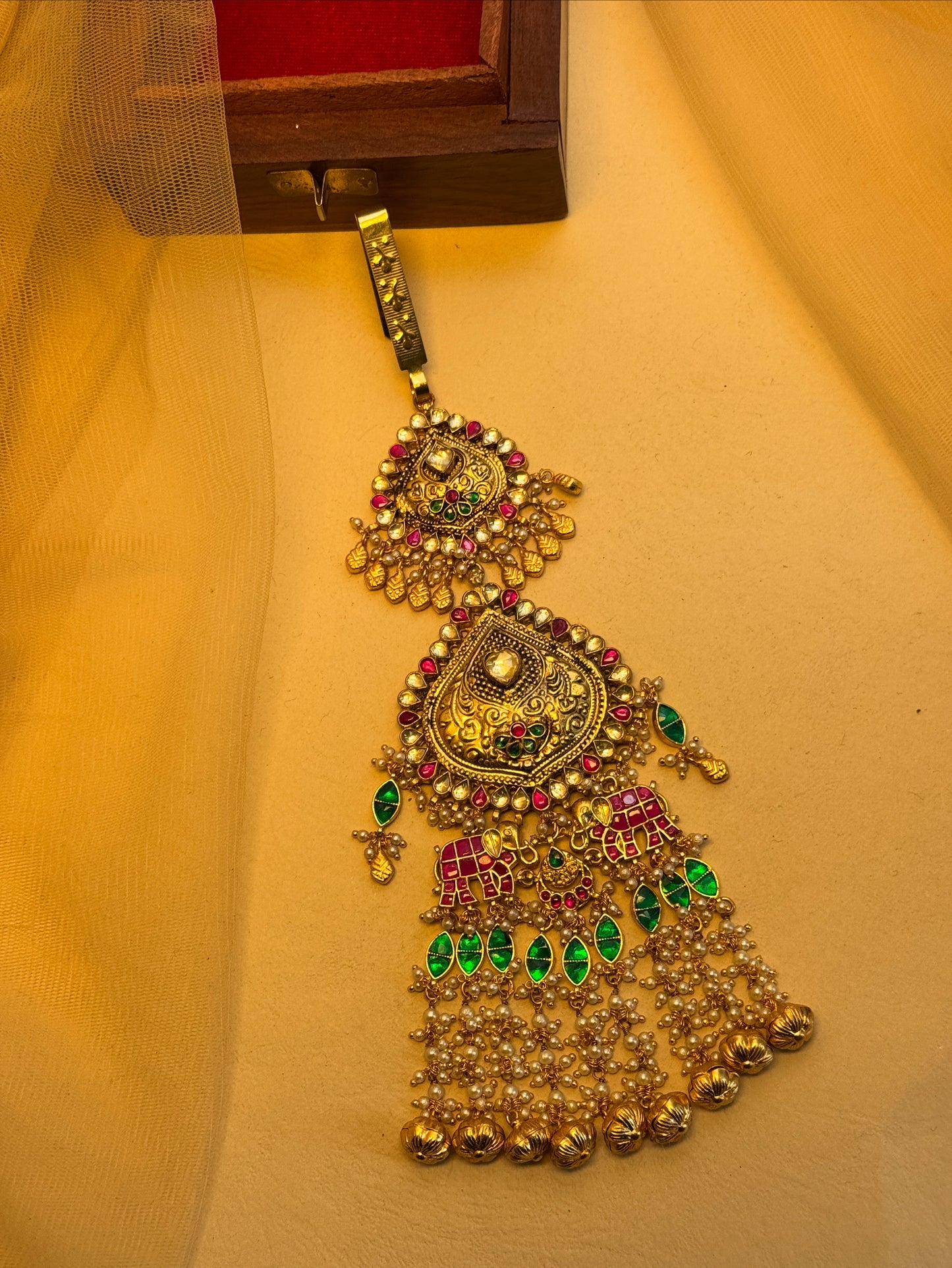 Heritage Juda in Jadau with Golden Dangler Beads