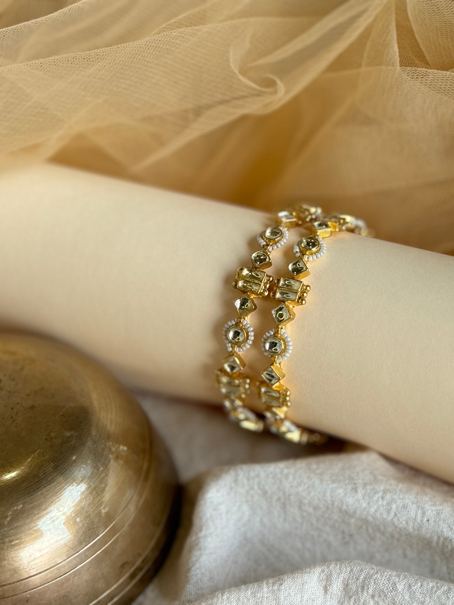 Geometry motif designed gold plated thin Kadas