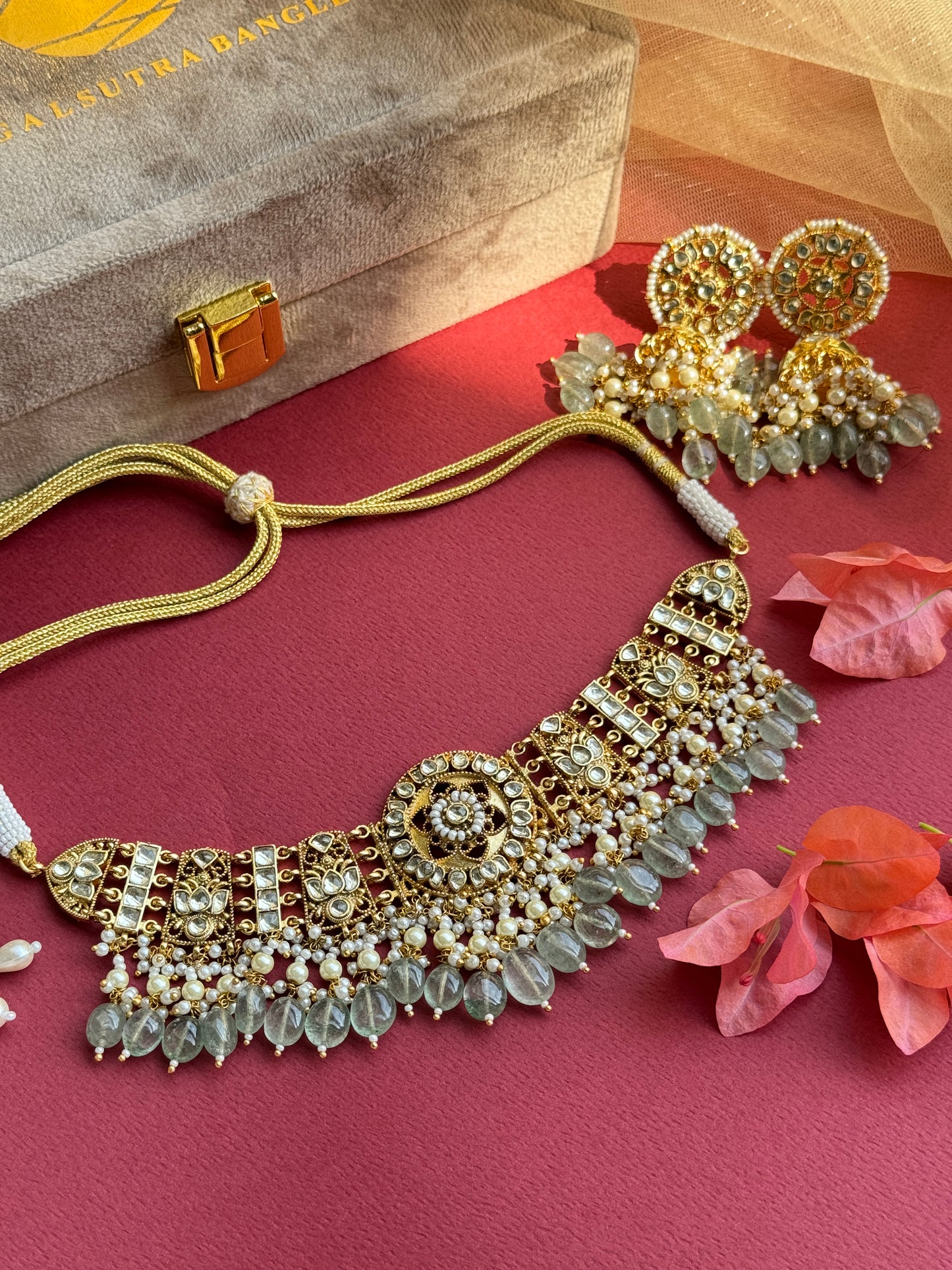 Jadua Choker set with Semi precious mint danglers