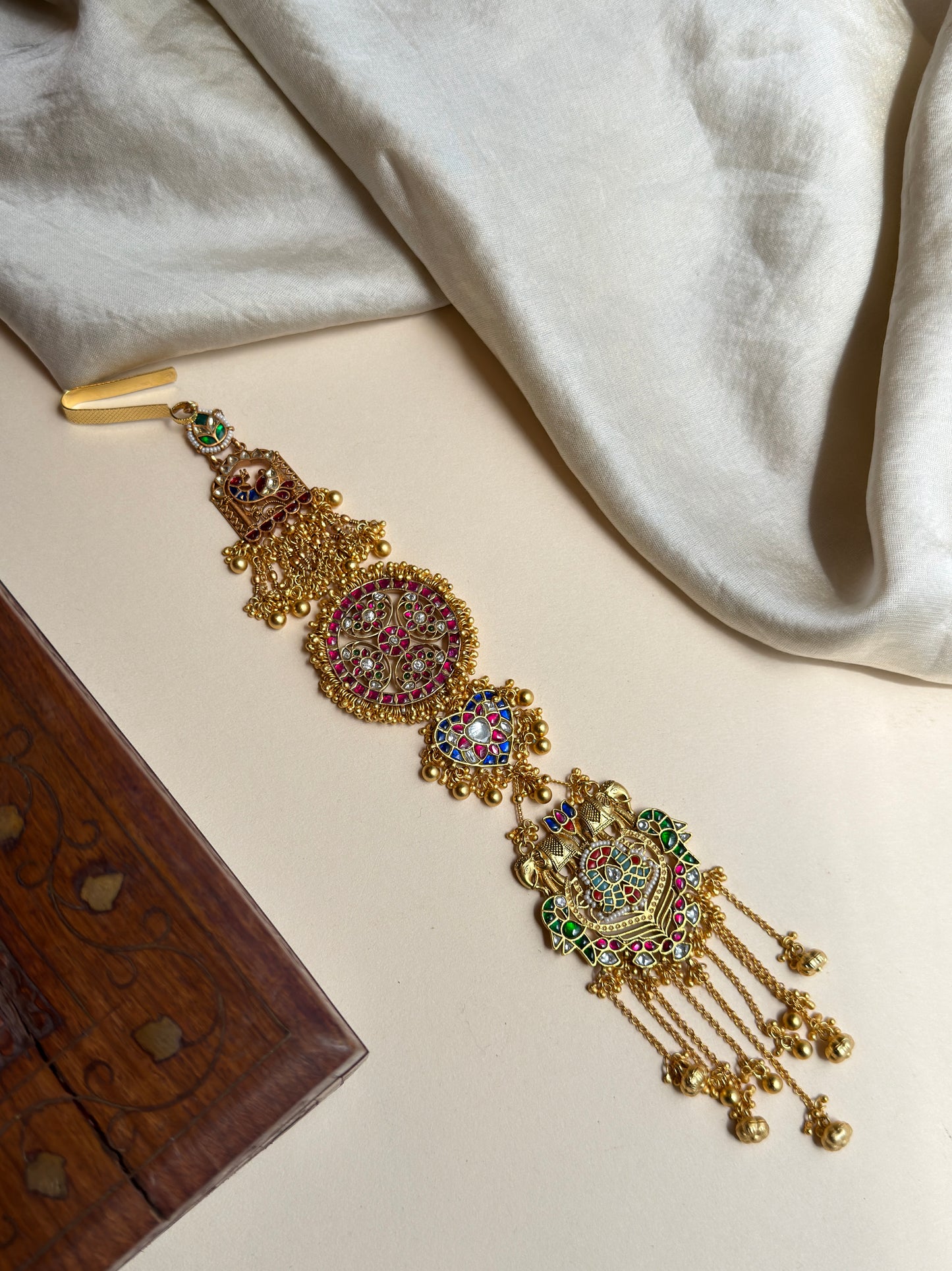 Meera Mahal Jadau Juda
