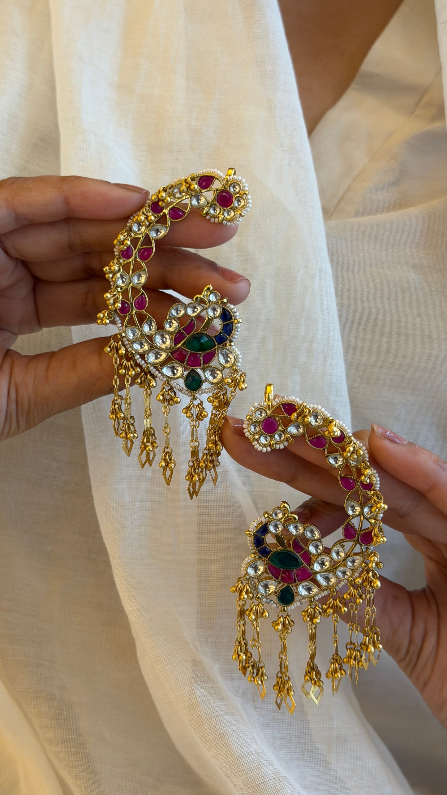 Varnika earcuff