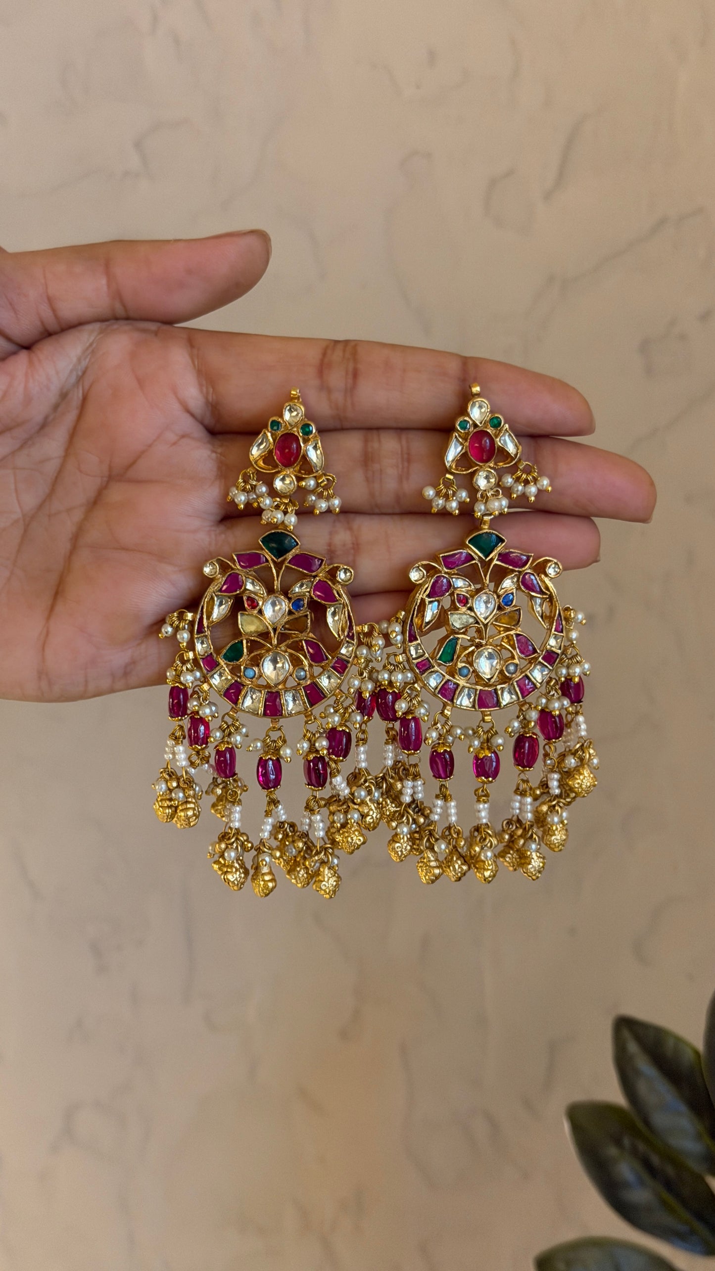 Suvanya necklace