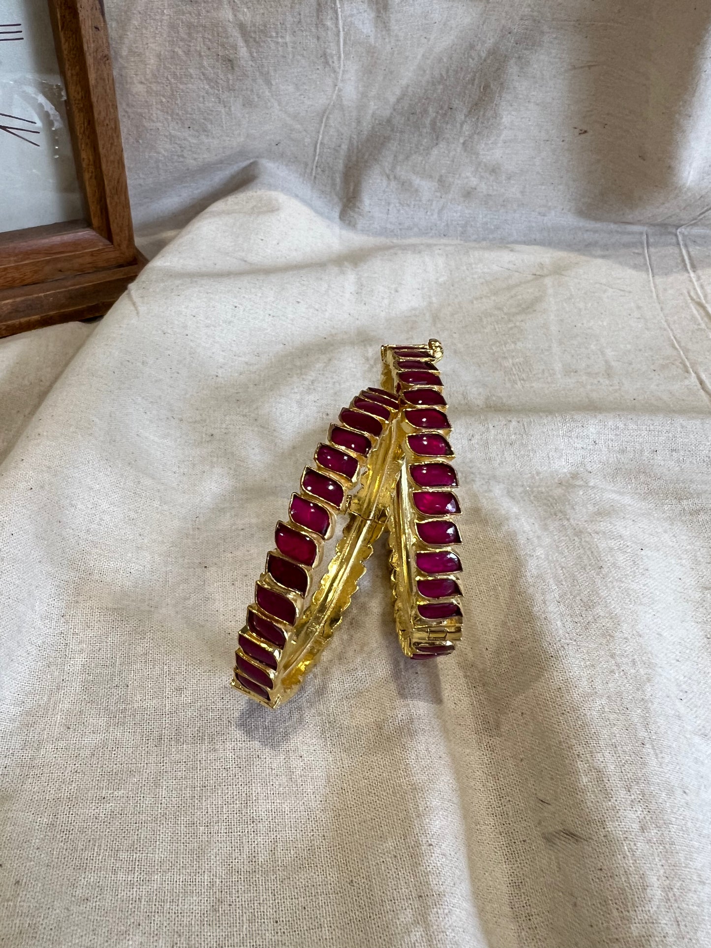 Leaf Setting Stone Jadau Gold plated bangles