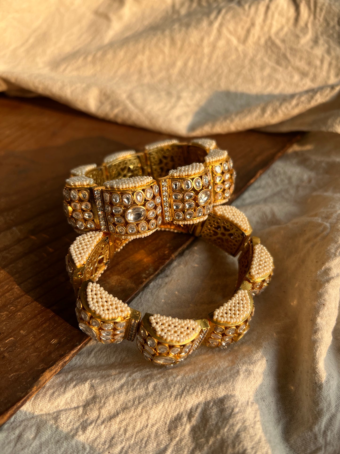 Half Scalloped motif Gold plated Kangan with gem jali design