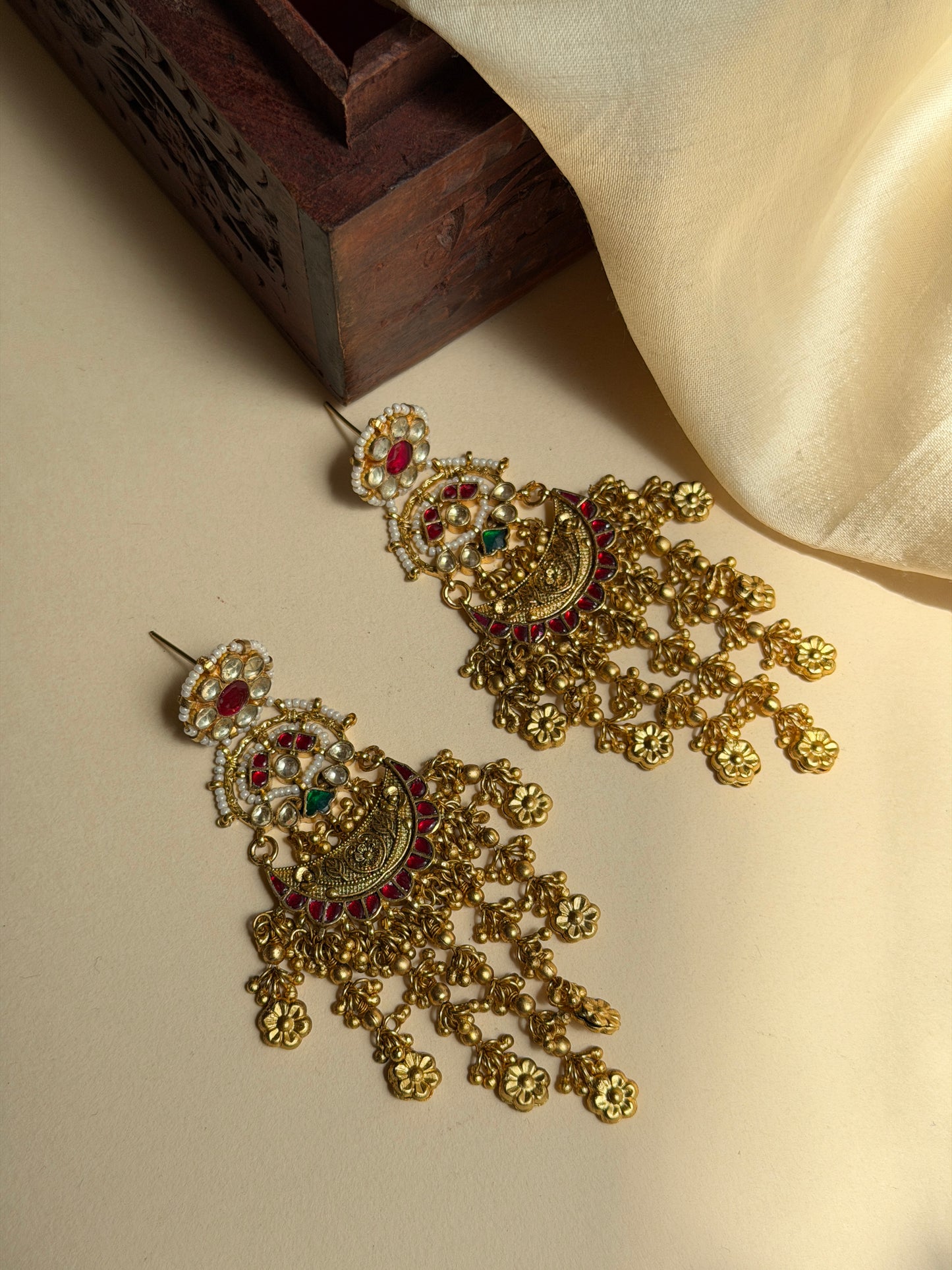 heritage desing layer  earring