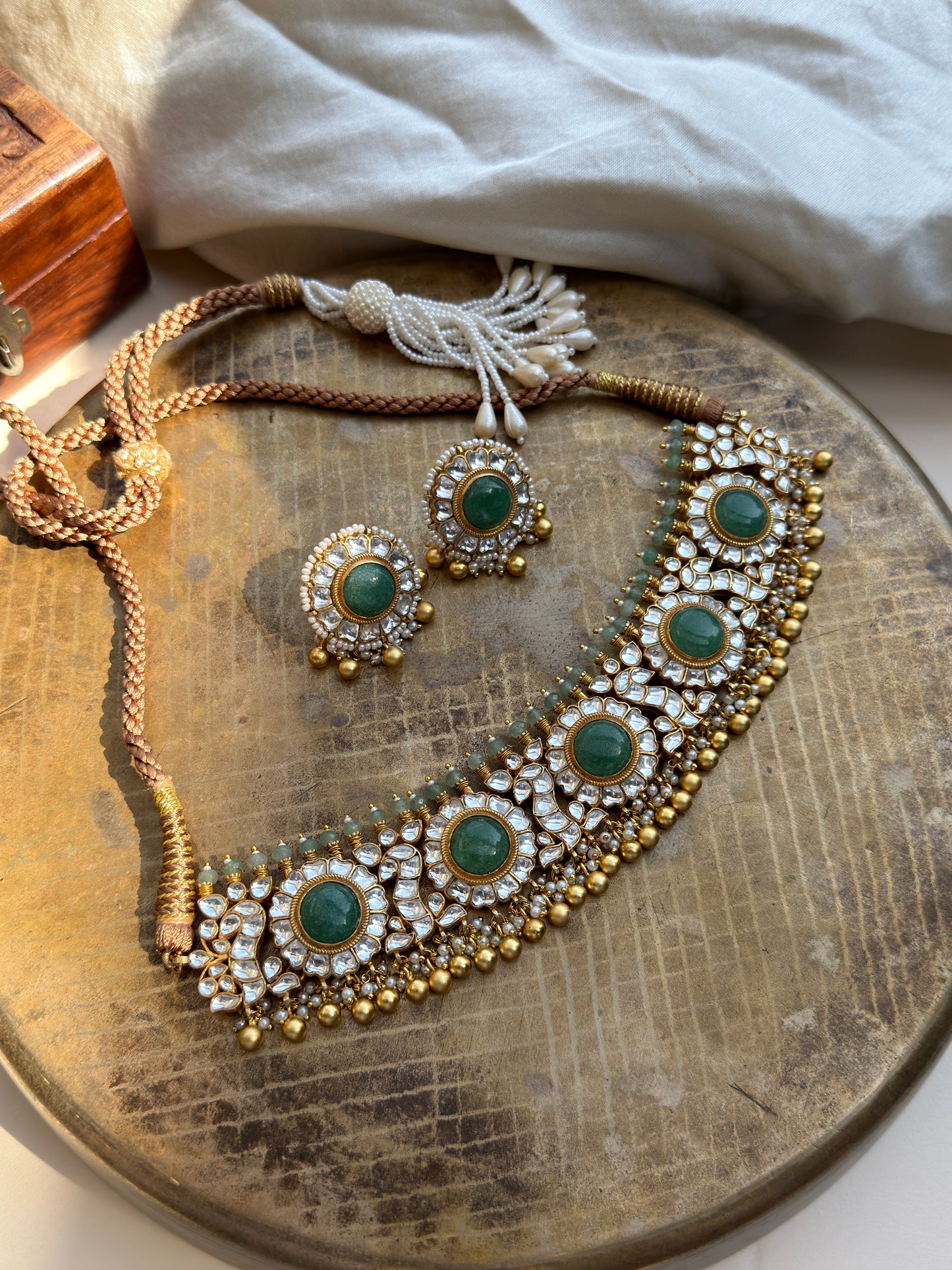 Neerkusum Necklace Set