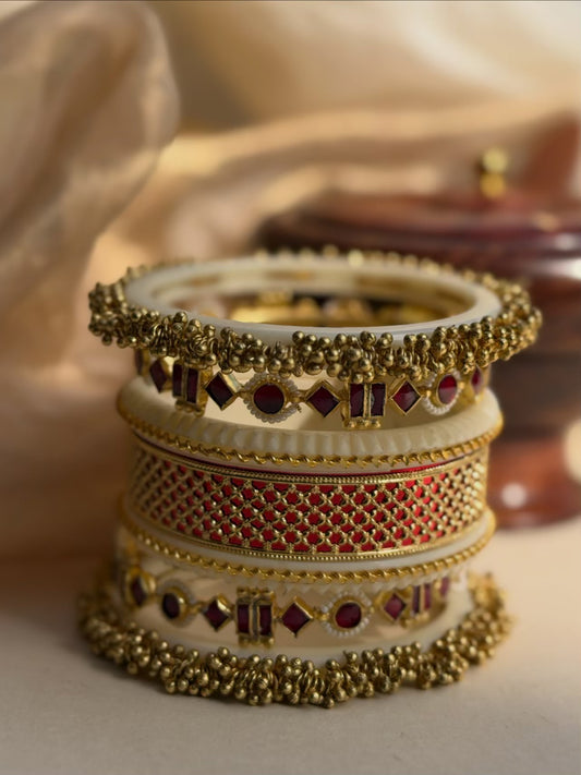 ROYAL TOUCH BANGLES SET