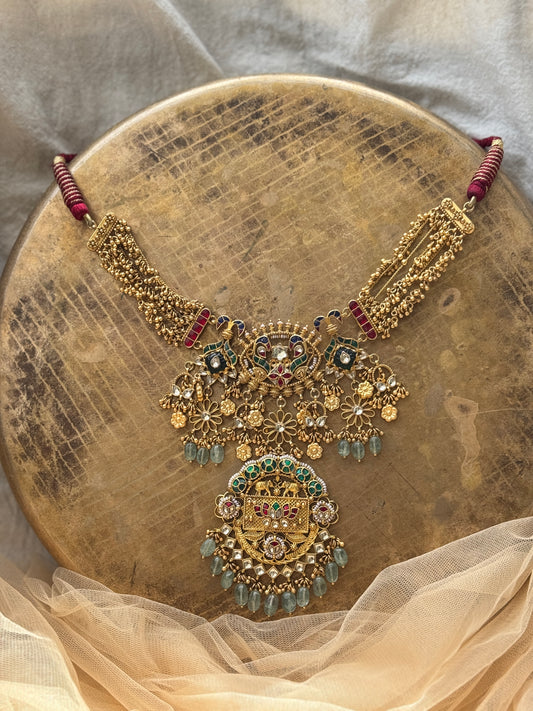 Royal heritage style necklace with golden beads