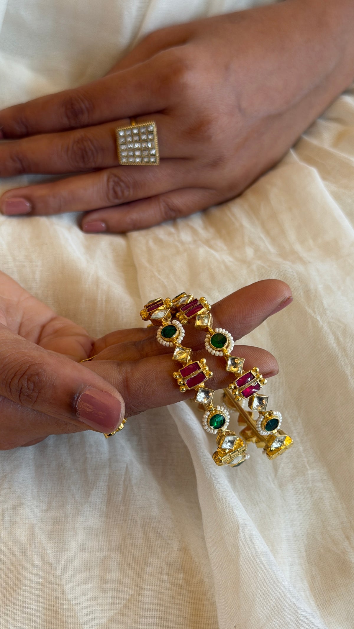 Geometry motif designed gold plated thin Kadas