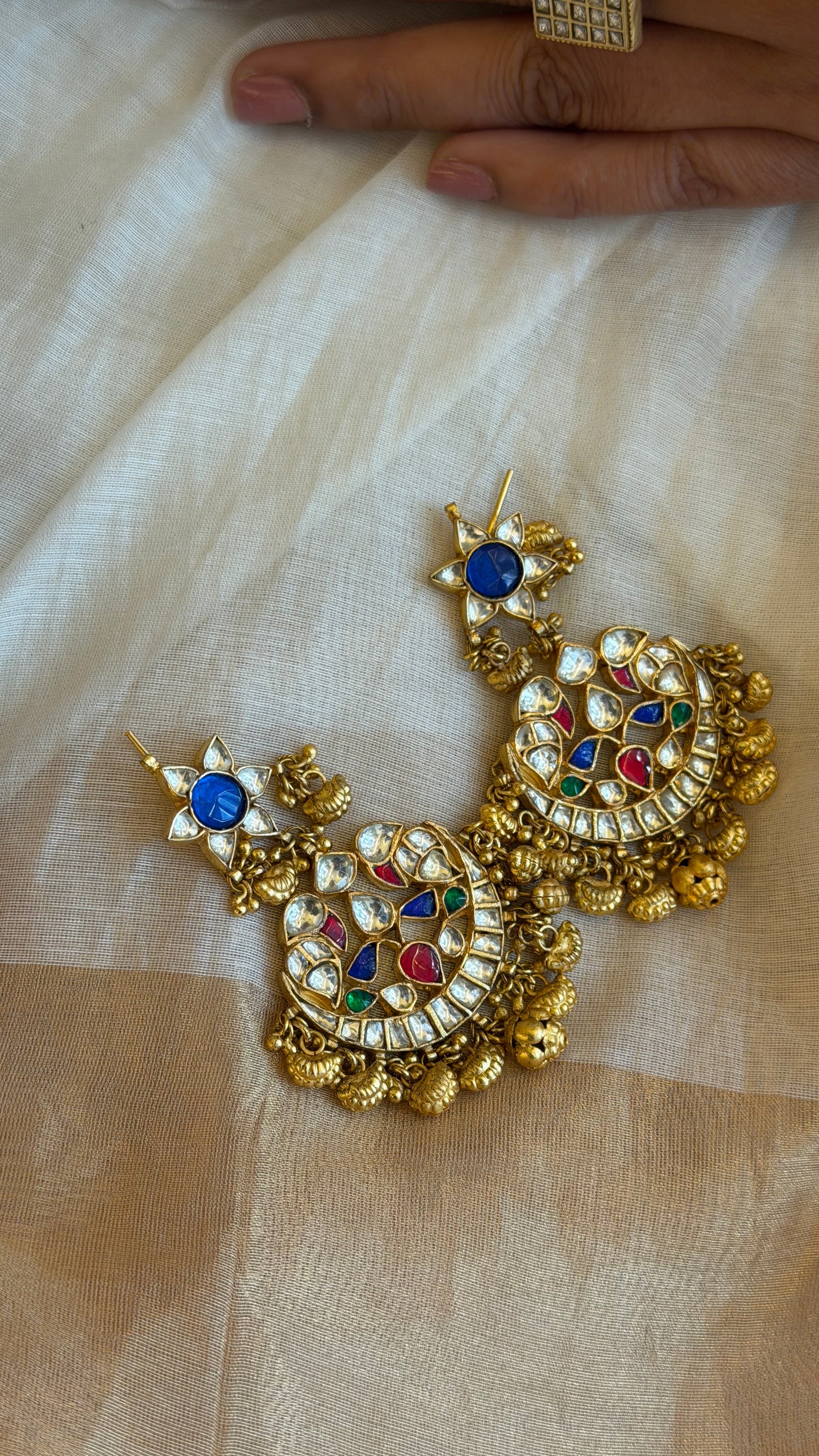 Vanya Rang Choker