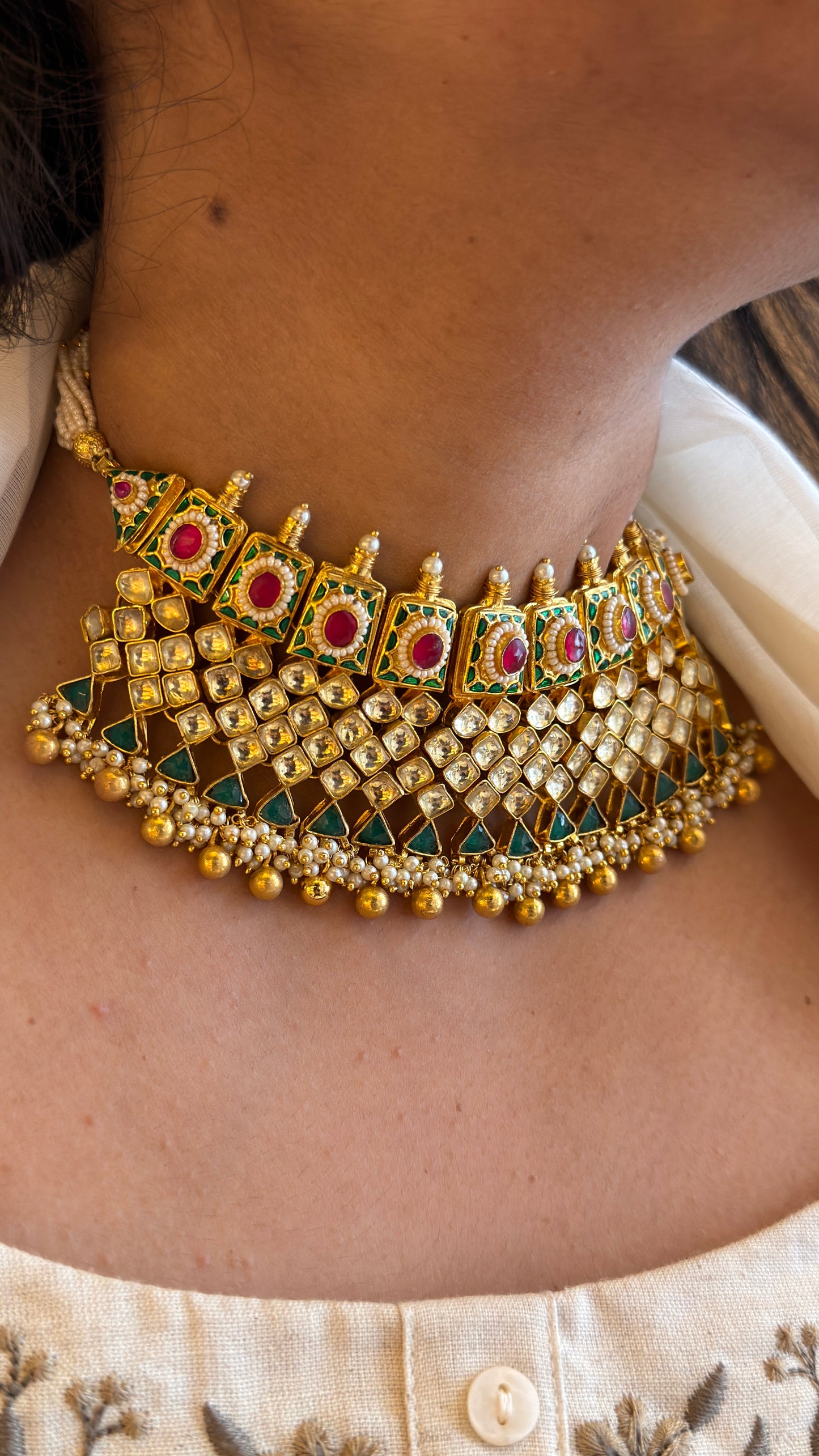 Shweta Ghunghroo Choker