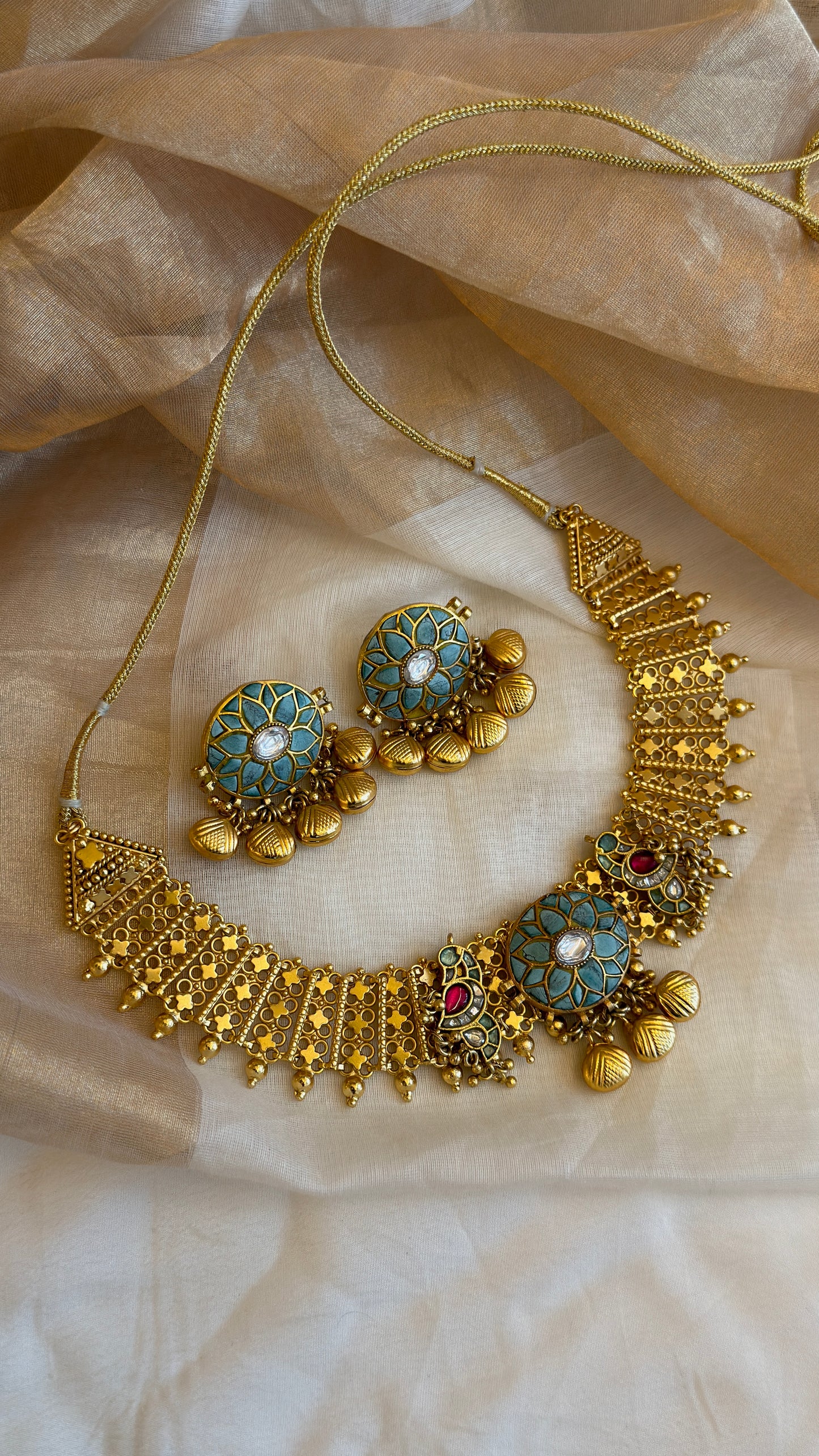 Neel Tarang necklace