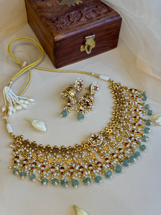 Heritage semi precious necklaces set with jadau