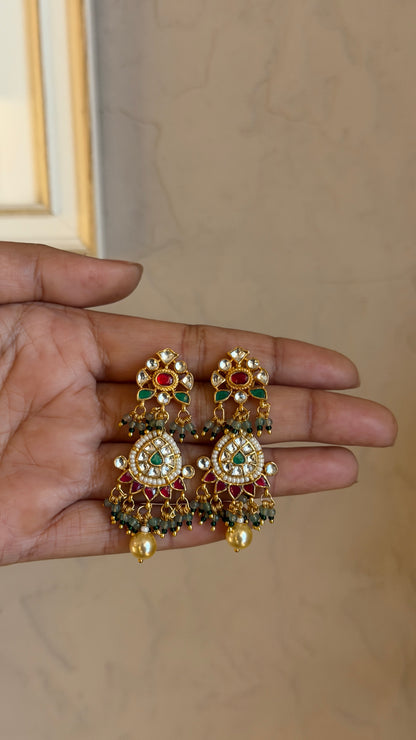 Chaarvi necklace