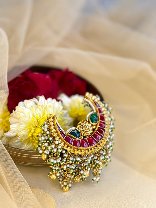 Moon Shape Heritage Ring with Many Hanging Pearls