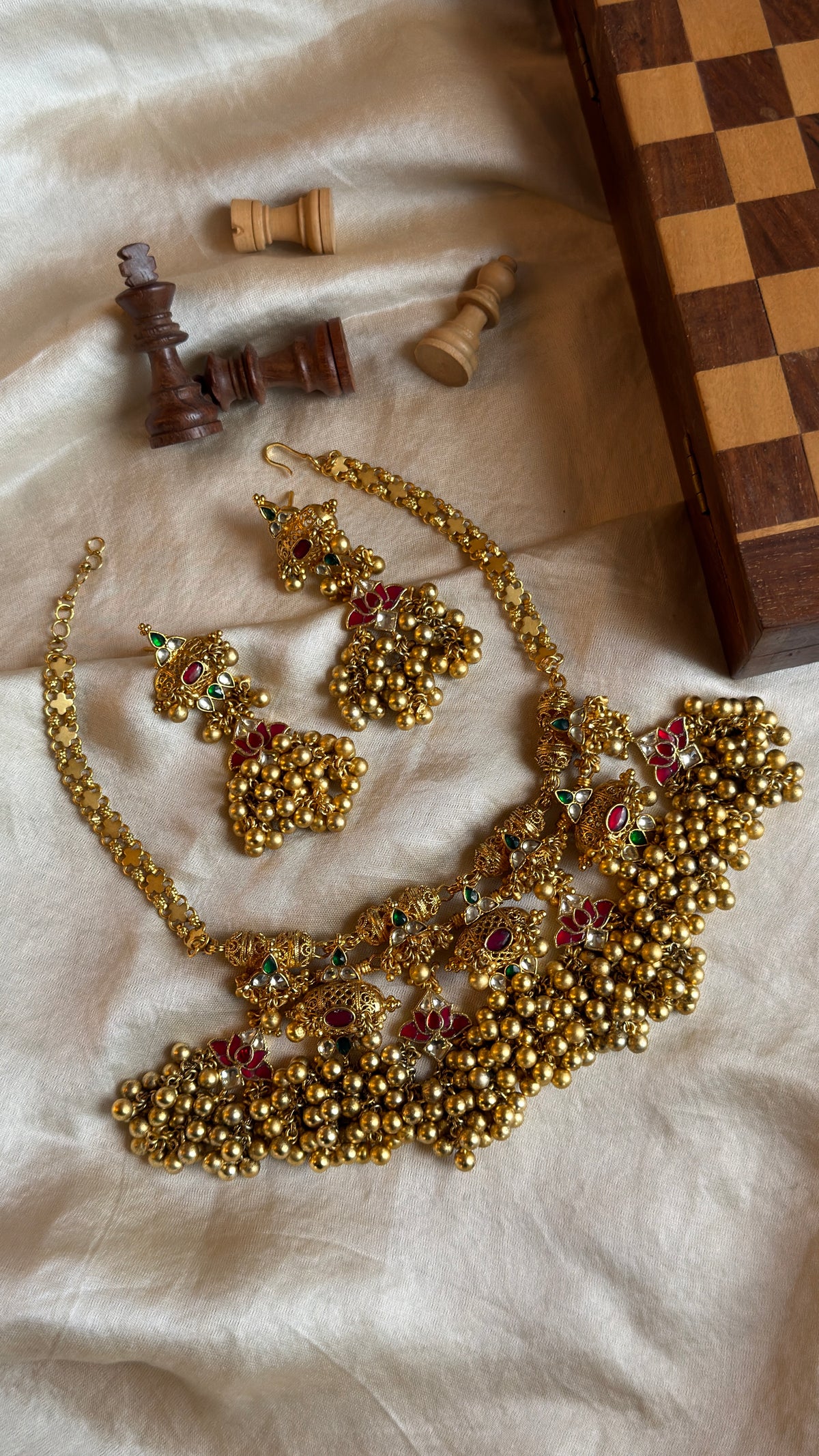 KALIGANTHI NECKLACE