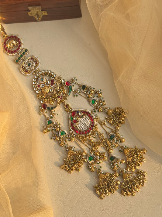 Delicate Heritage Chandelier Jhuda with Colored stones