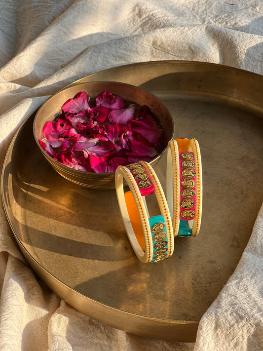 Heritage Style White And Pastel Color Bangles