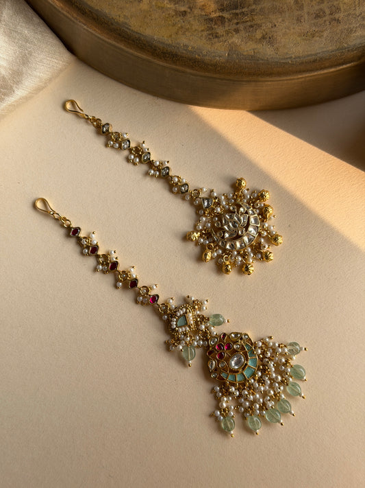 DELICATE JADAU MAANGTIKKA