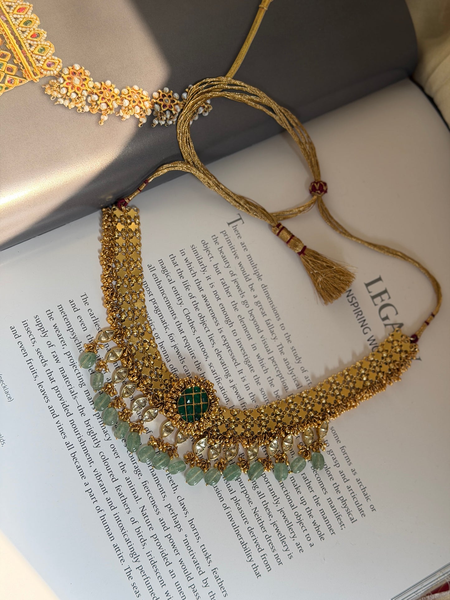 saanvi emerald necklace