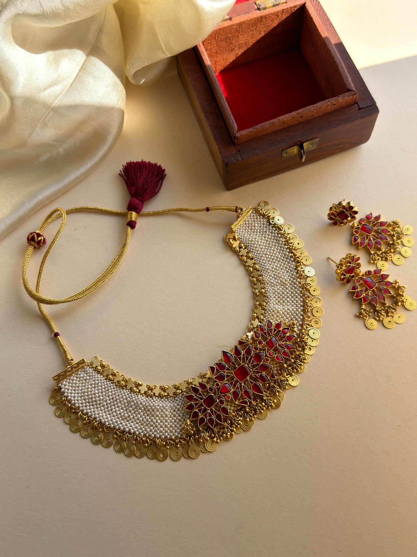 PEARL NECKLACE