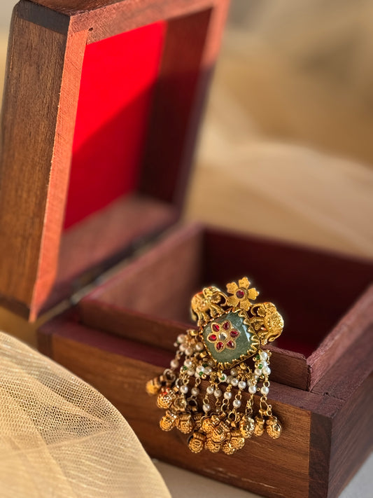 Green Big stone ring in heritage design