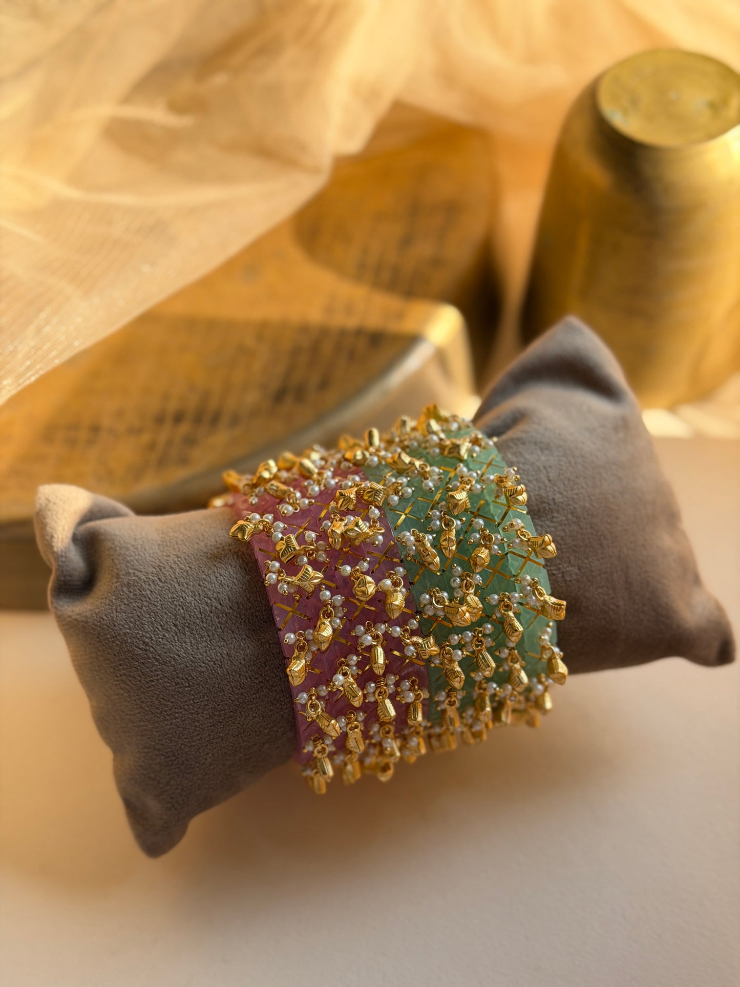 RAJSI GHUNGHROO BANGLES