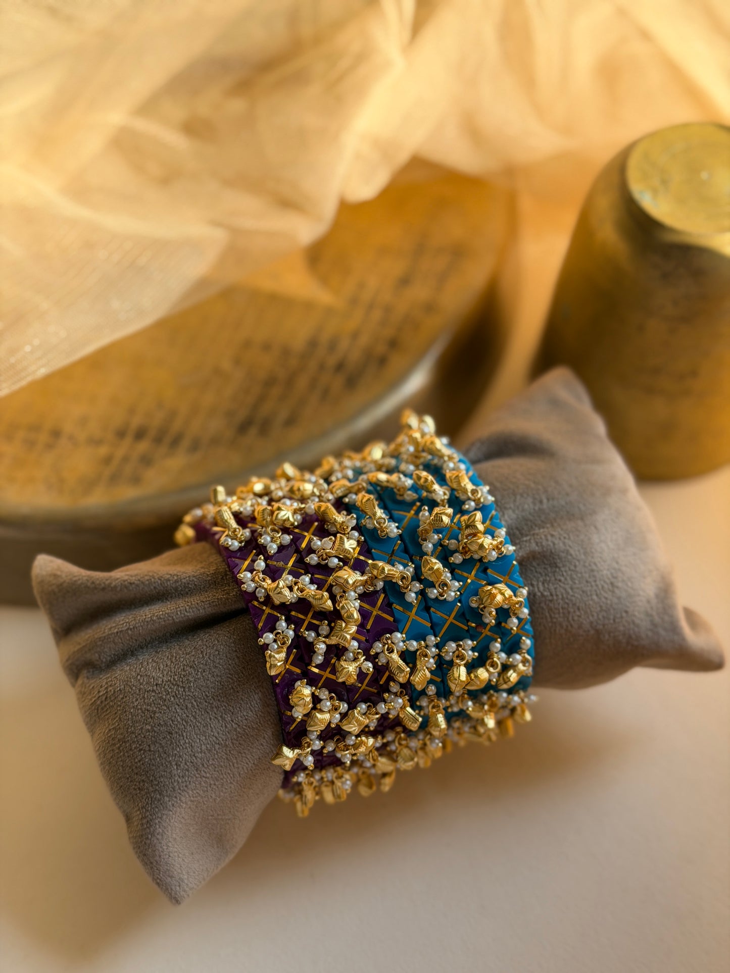 RAJSI GHUNGHROO BANGLES
